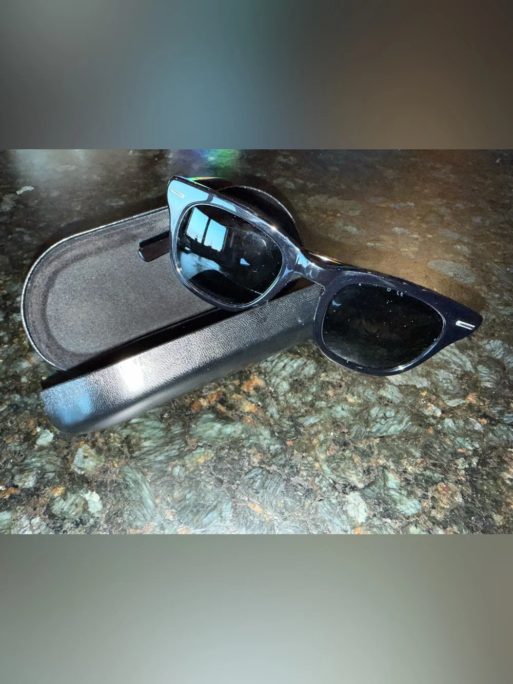Unisex Classic Black Square Sunglasses